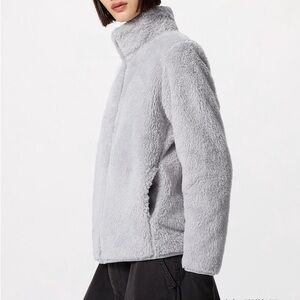 Uniqlo Fluffy Fleece Jacket